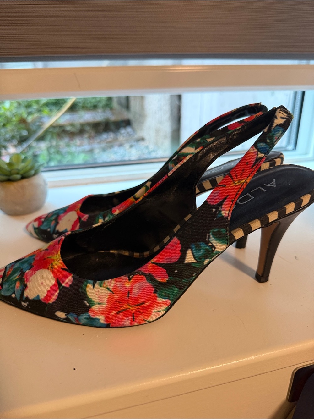 ALDO Black Floral Pointed-Toe Slingback Heels